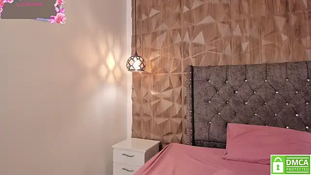 Zamahara Rodriguez online show from April 20, 7:50 pm