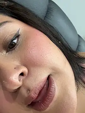 Nailealipsglossy online show from April 5, 2:43 am