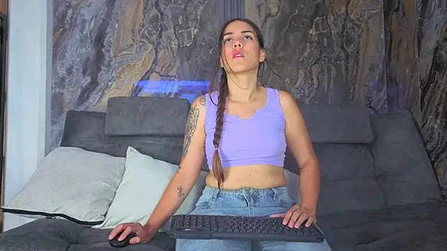 Adynrousse online show from April 24, 1:14 pm