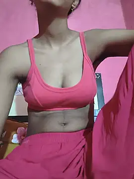 Cute-Natashaa online show from June 13, 8:45 am