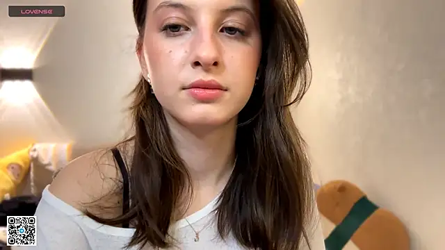 LouiseChavez online show from April 21, 2:35 pm