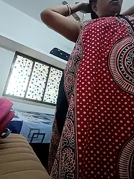 Hot-Tinaa online show from April 17, 3:08 am