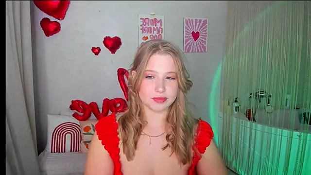 SweetDaylight online show from February 13, 8:10 pm