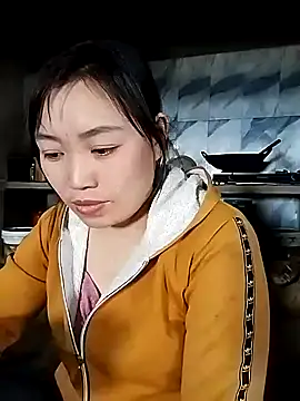 lia-coy online show from February 20, 7:21 am