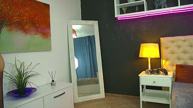 TaniaKaverina online show from March 25, 5:44 am