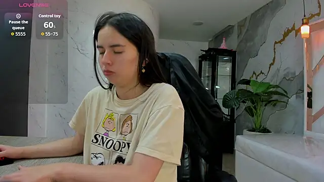 Qetsyah tf online show from April 20, 6:22 pm