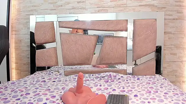 kendall grace online show from April 25, 1:41 pm