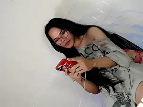 Urhotfucking veronica1 online show from April 25, 1:41 pm