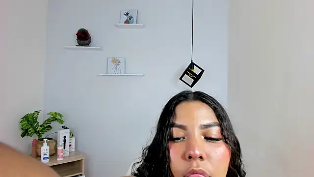 Fatima senghor online show from April 27, 8:17 pm