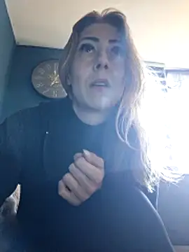 dewimp1 online show from April 30, 4:56 pm