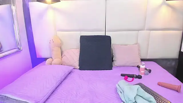 Martina armos online show from April 25, 2:25 pm