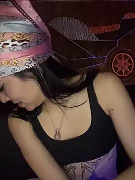 MamiSoft420 online show from March 5, 1:23 am