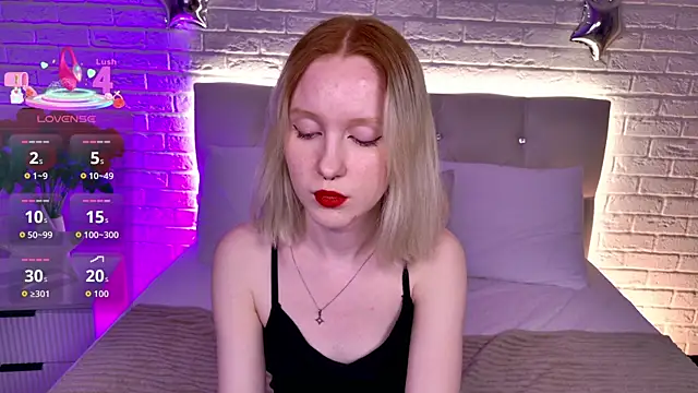 Sia Hart online show from June 12, 6:05 pm