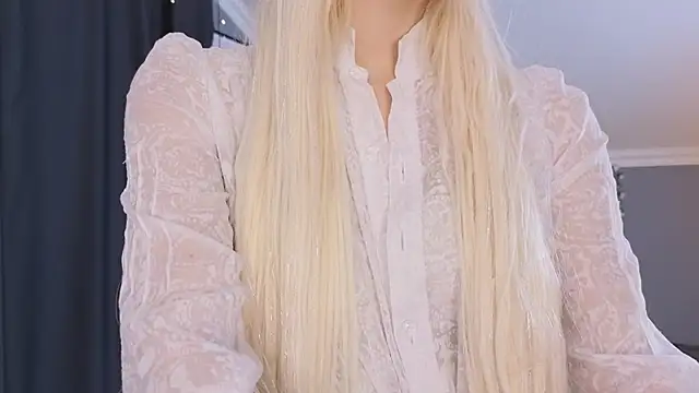 Naomi Demio online show from April 24, 12:30 pm