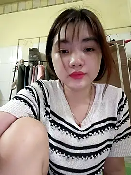 Pinks cool online show from April 25, 10:29 am