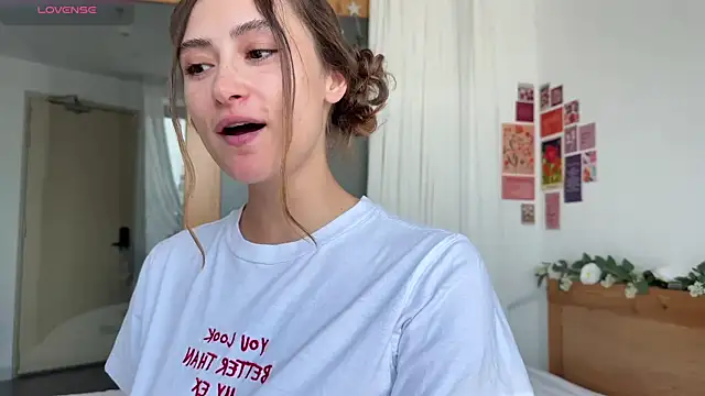 cutiemari online show from June 21, 4:16 am