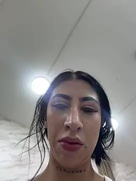 darkkjulietha online show from June 19, 1:14 pm