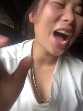 patry33 online show from April 28, 1:58 am