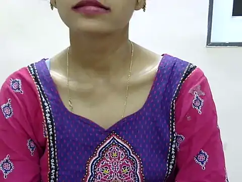Kulsum S online show from May 15, 1:14 pm