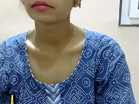 Kulsum S online show from May 18, 1:28 pm