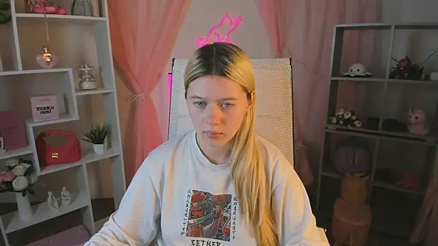 CelestineMauriac online show from April 24, 6:44 pm