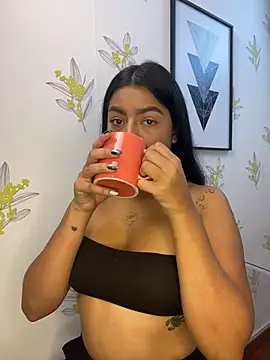 Laia white online show from April 23, 11:39 am