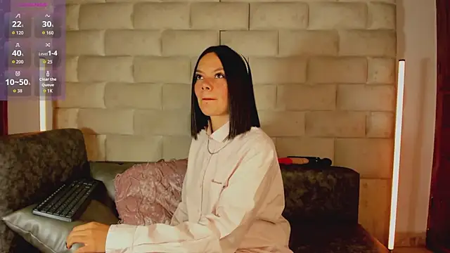 HollyGrey  online show from April 21, 11:39 am