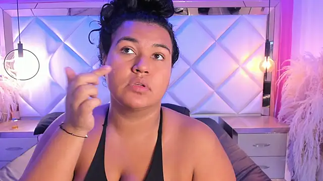 Dojaaiisha online show from April 24, 11:51 pm