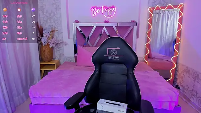 JENNA TAY1 online show from April 27, 7:00 pm