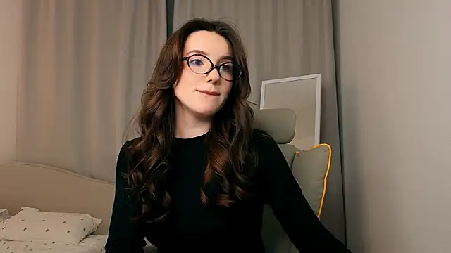 ssandralovin online show from April 27, 8:28 pm