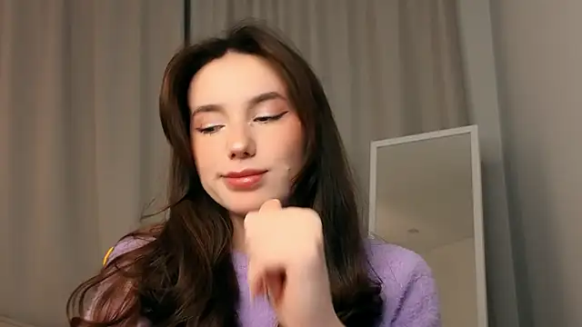 ssandralovin online show from April 22, 9:01 pm