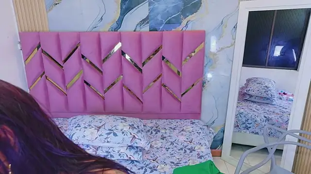 Rizantella online show from April 22, 2:30 am