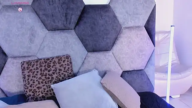 DulceJones online show from February 11, 8:21 pm