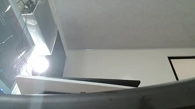 kendal1  online show from April 21, 2:57 pm