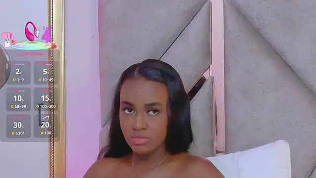 Sally-Noa online show from February 10, 1:58 pm