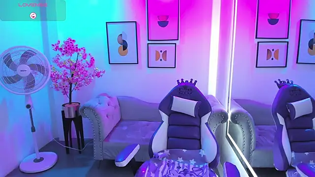 Victoria  doll online show from April 28, 12:20 pm