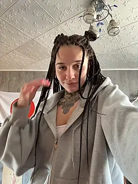 KishaMur online show from April 25, 5:32 am