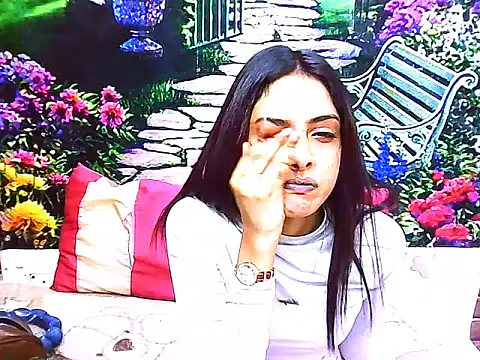 IndianPretty14u2Luv online show from April 20, 6:11 pm