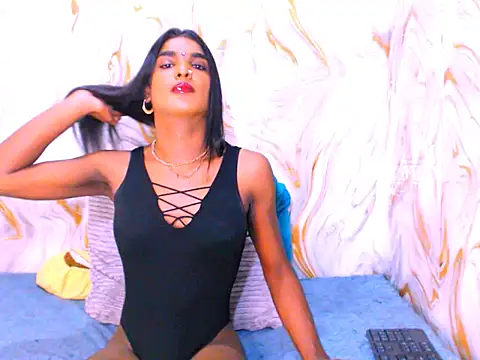 spicybarbie online show from April 8, 1:35 pm