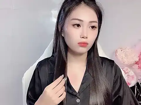 Thuy79 online show from March 13, 3:57 pm