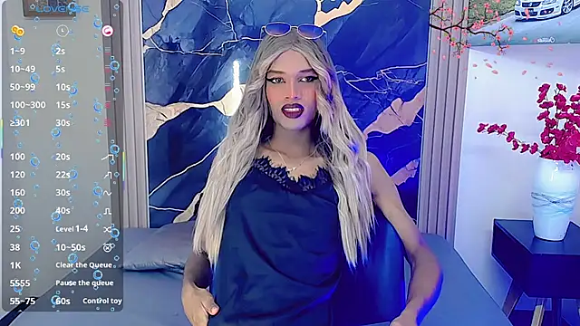 Samantha Ortega  online show from April 25, 1:41 pm