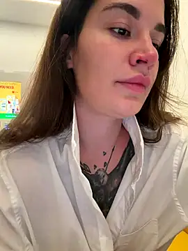 Snapshot of TattooGirlAlia chatting on October 5, 6:18 am TattooGirlAlia online show from October 5, 6:18 am