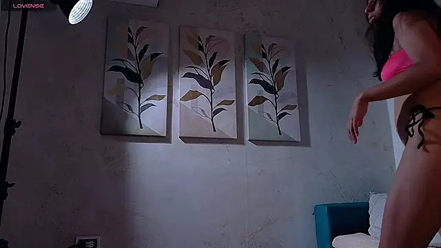 cristina aznar1 online show from April 25, 7:00 pm