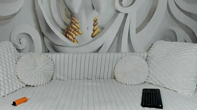 JessicaLee25 online show from April 24, 5:38 pm