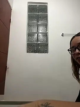 Kira Spiicy online show from March 6, 3:51 pm