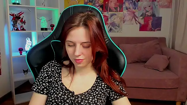 FreyaVey online show from March 5, 8:43 am