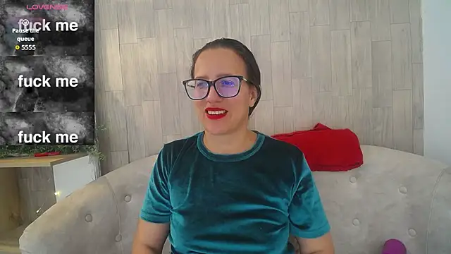 sara marrisson online show from April 21, 7:54 pm