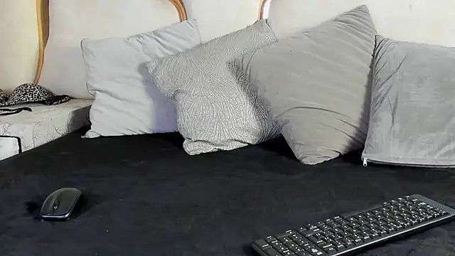 ZayraStorm online show from July 17, 1:59 pm