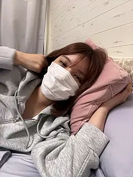  3 mNm 3  online show from March 22, 4:02 pm