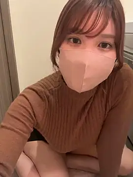  3 mNm 3  online show from April 7, 2:41 pm